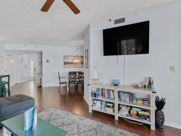 Gulf View Vacation Rentals Indian Shores 3-Bedroom Penthouse with Pool